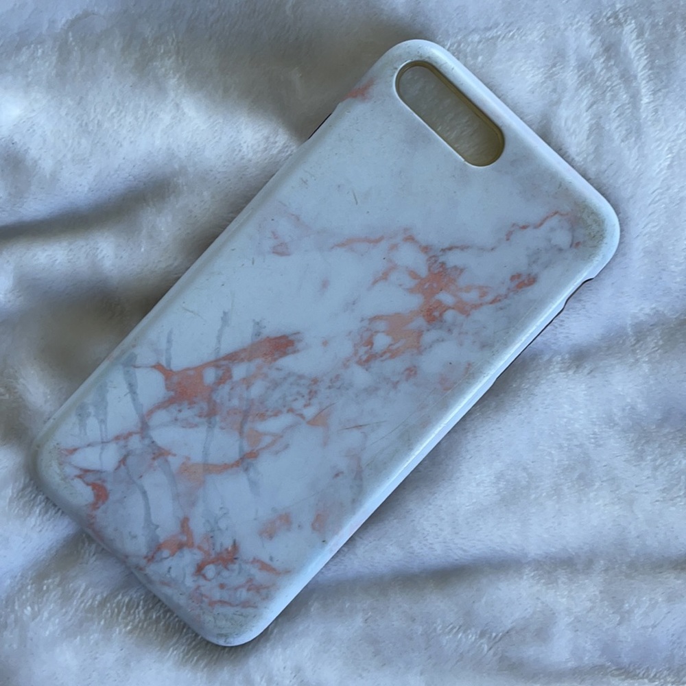iPhone cases 8+ - Picture 2 of 5